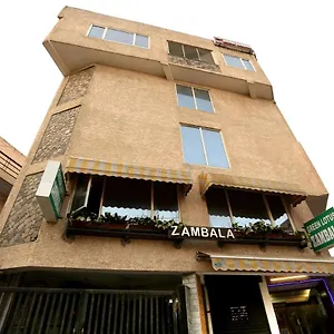 Lotus Airport Hotel, Hotel